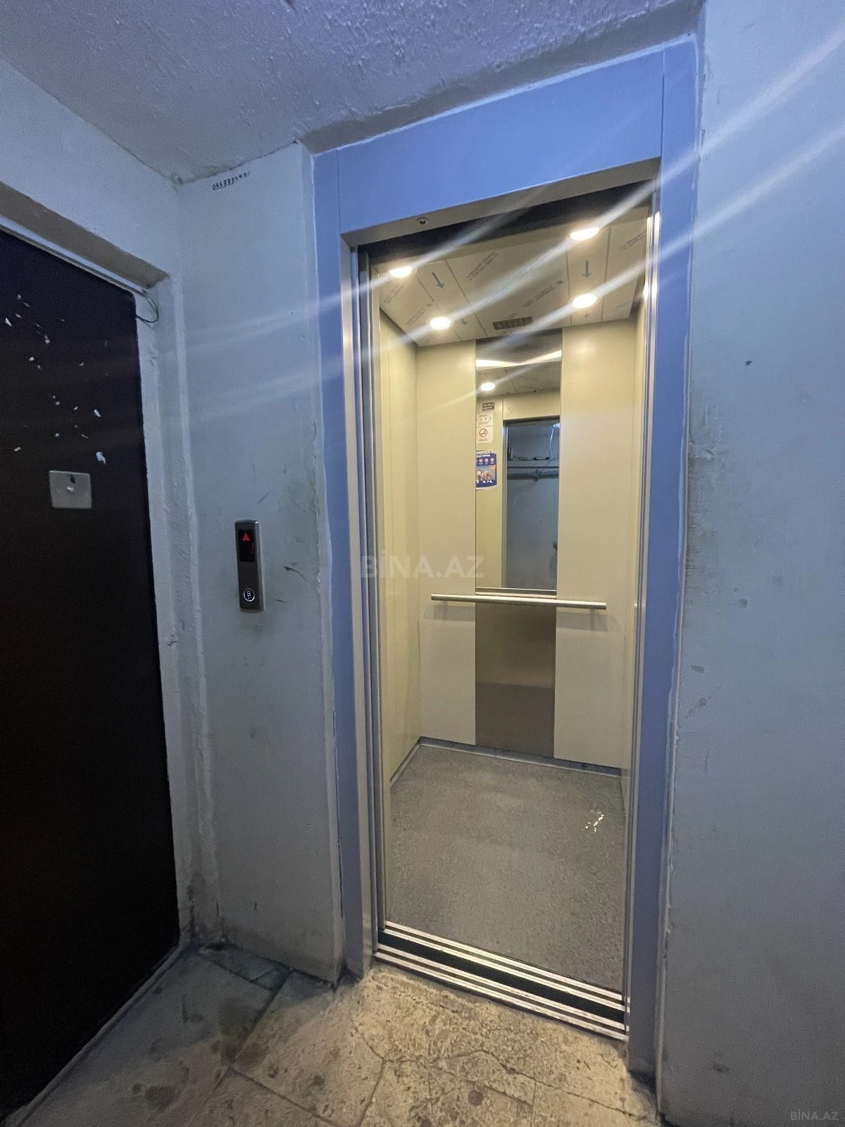 Satılır 4 otaqlı mənzil 100 m²