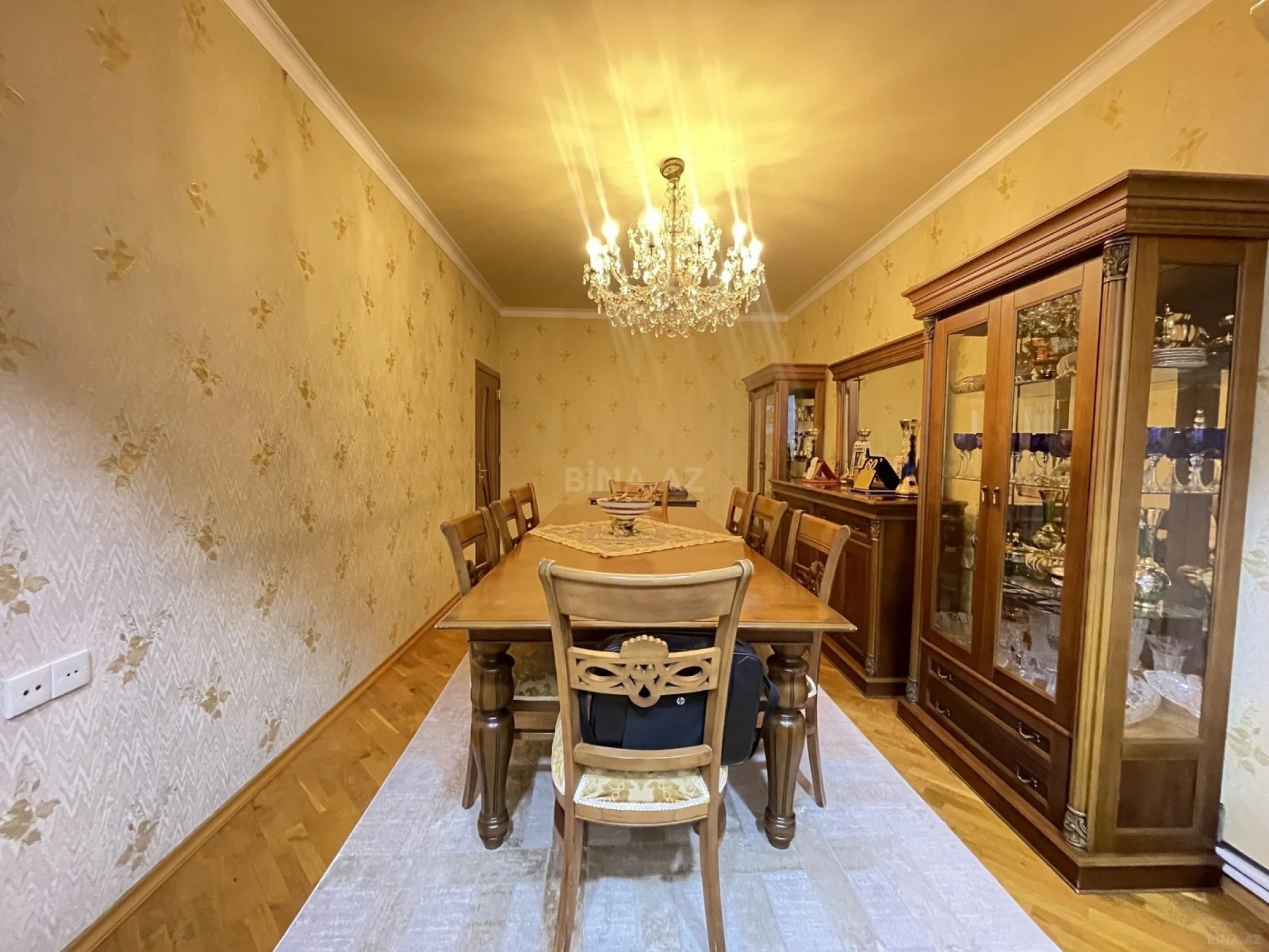 Satılır 4 otaqlı mənzil 100 m²