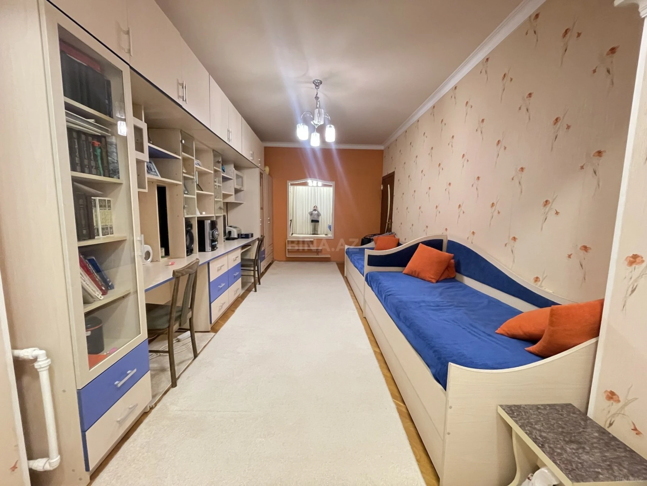 Satılır 4 otaqlı mənzil 100 m²