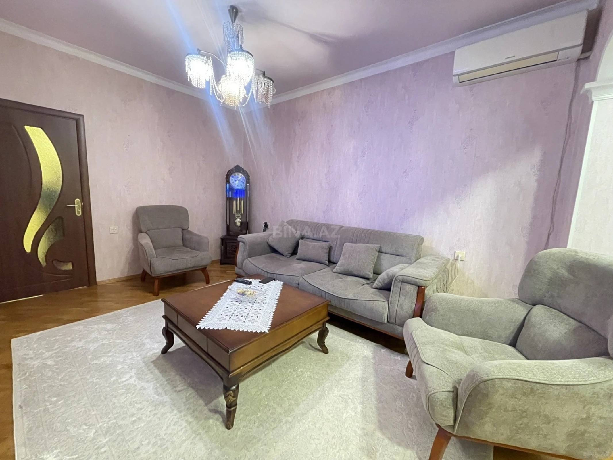 Satılır 4 otaqlı mənzil 100 m²
