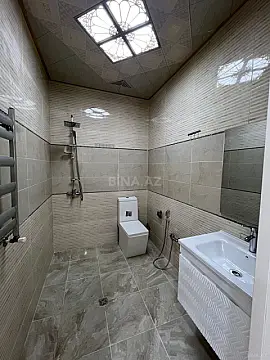 Kirayə verilir 2 otaqlı mənzil 65 m²