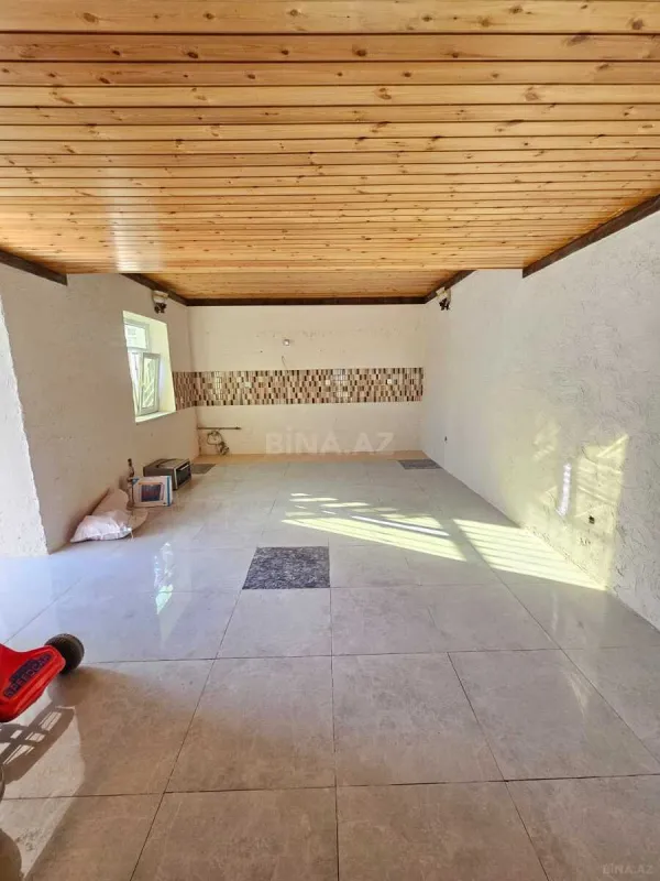 Satılır 5 otaqlı həyət evi 100 m²