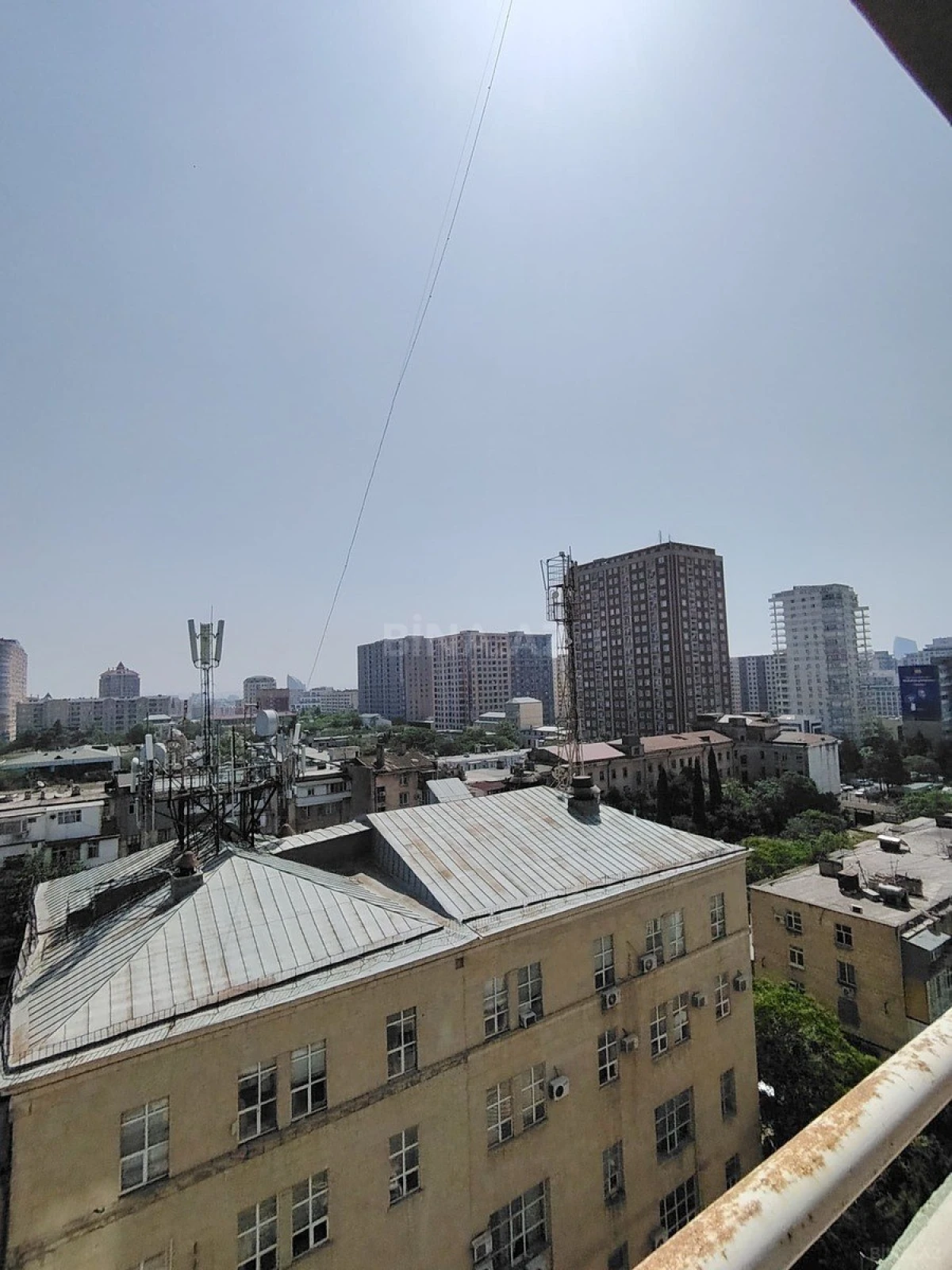 Kirayə verilir 4 otaqlı mənzil 200 m²