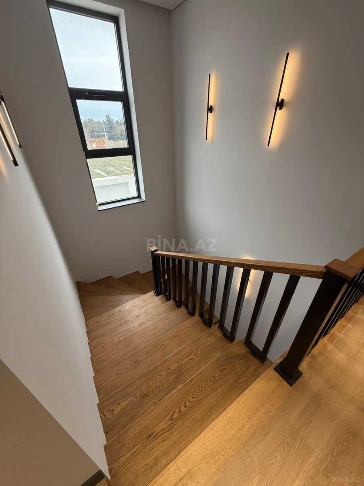 Satılır 4 otaqlı həyət evi 250 m²