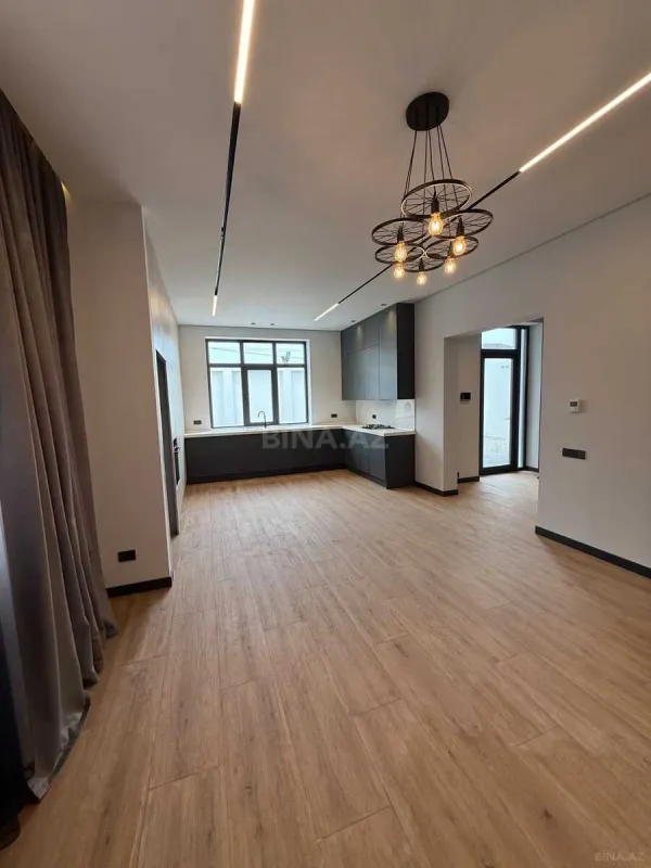 Satılır 4 otaqlı həyət evi 250 m²