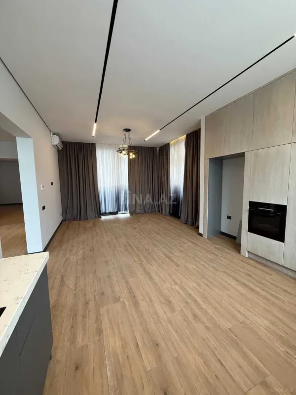 Satılır 4 otaqlı həyət evi 250 m²