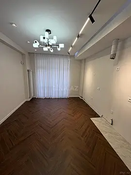 Satılır 3 otaqlı mənzil 138.4 m²