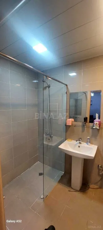 Kirayə verilir 3 otaqlı mənzil 90 m²