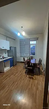 Kirayə verilir 3 otaqlı mənzil 90 m²