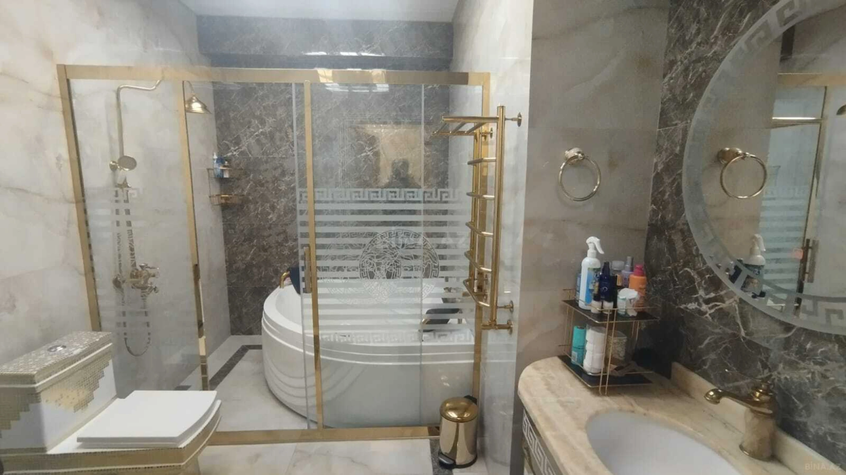 Satılır 3 otaqlı mənzil 105 m²