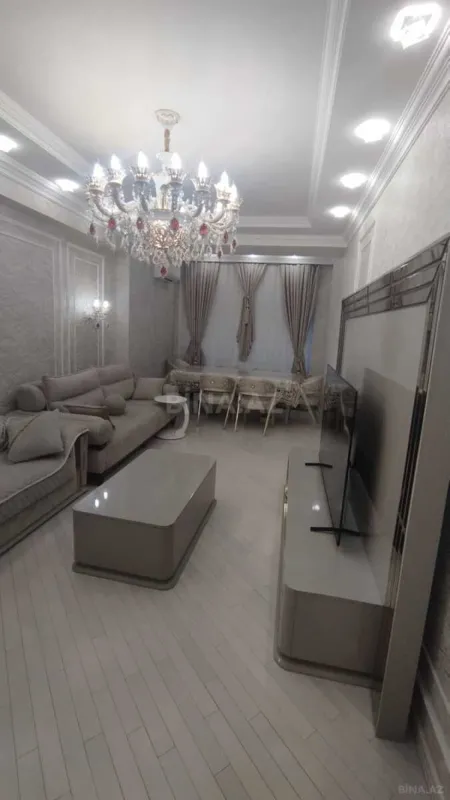 Satılır 3 otaqlı mənzil 105 m²