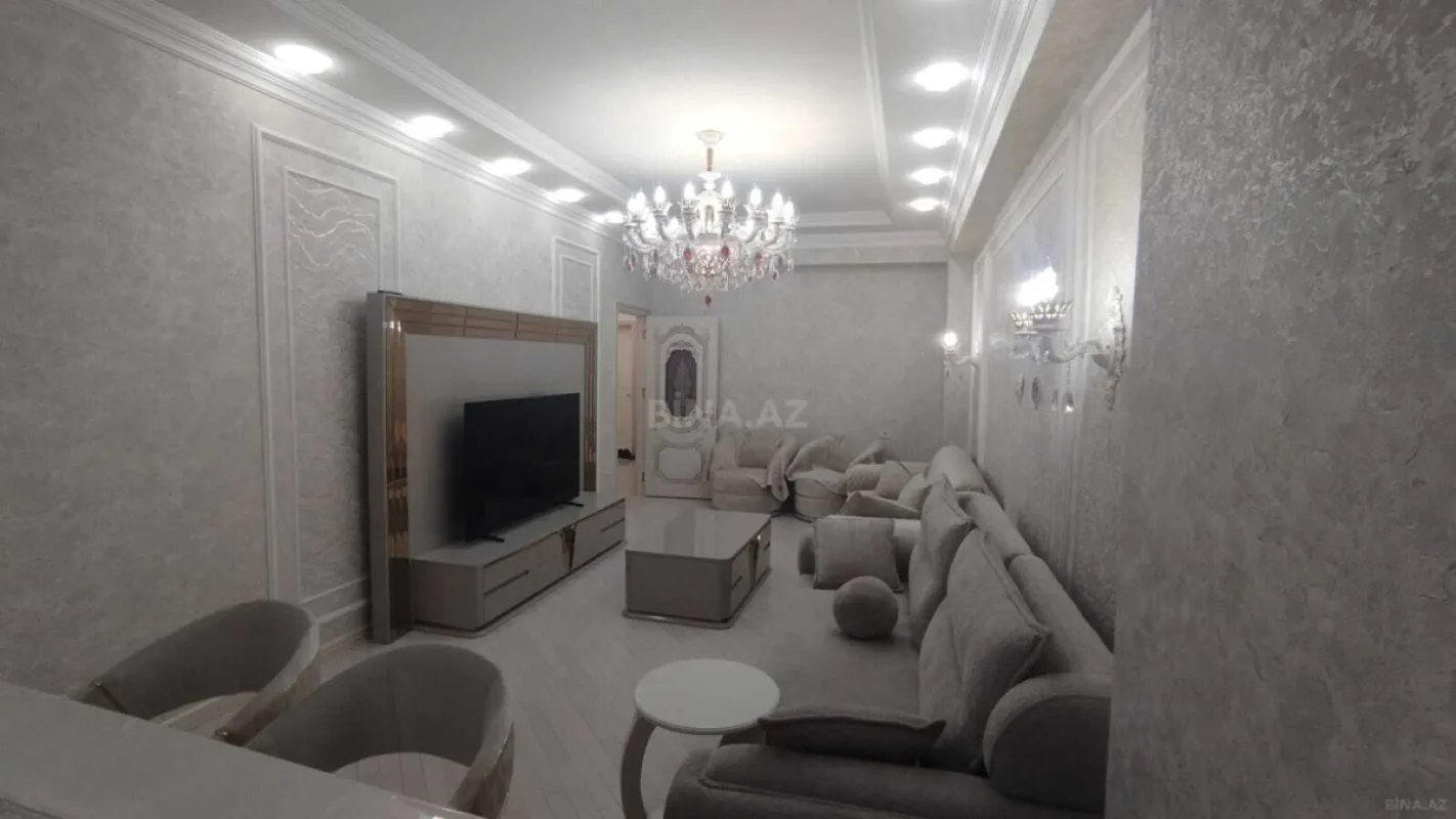Satılır 3 otaqlı mənzil 105 m²