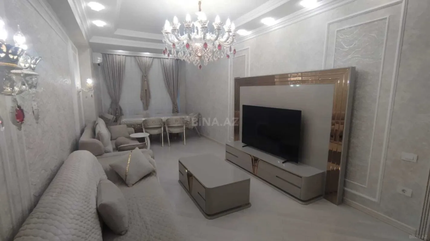 Satılır 3 otaqlı mənzil 105 m²