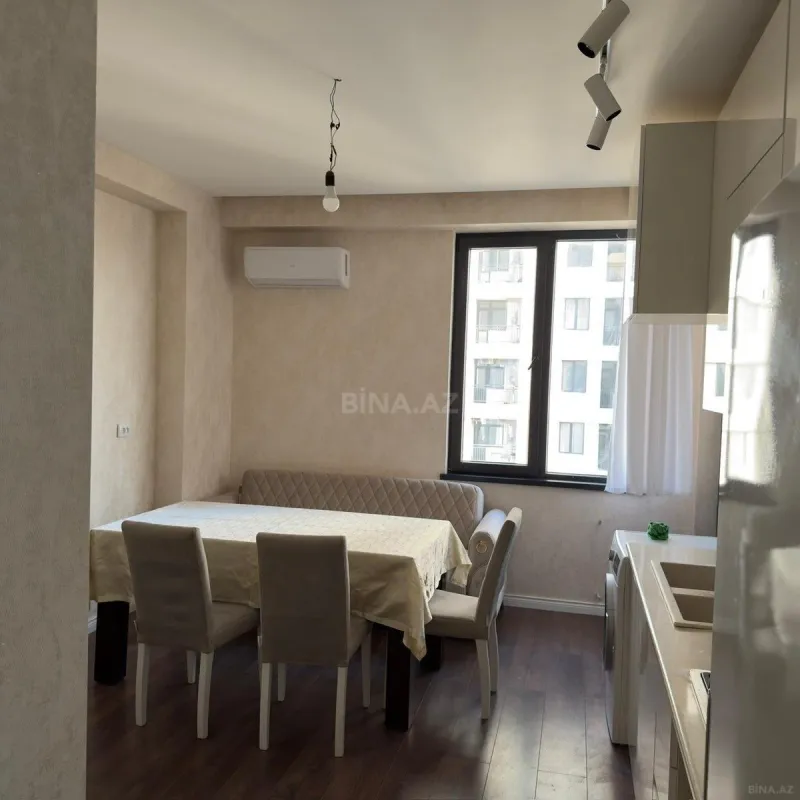 Kirayə verilir 2 otaqlı mənzil 60 m²