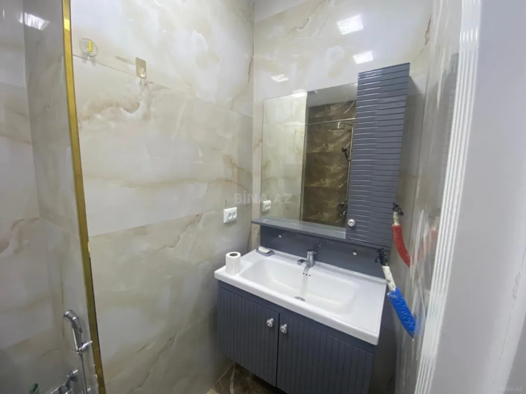 Kirayə verilir 2 otaqlı mənzil 60 m²