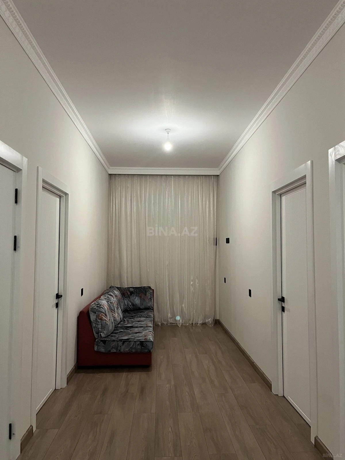 Satılır 4 otaqlı həyət evi 200 m²