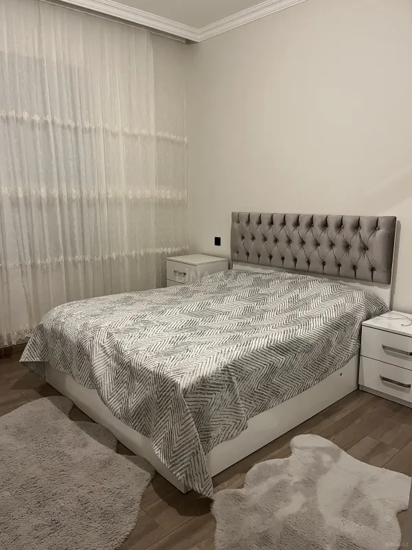 Satılır 4 otaqlı həyət evi 200 m²