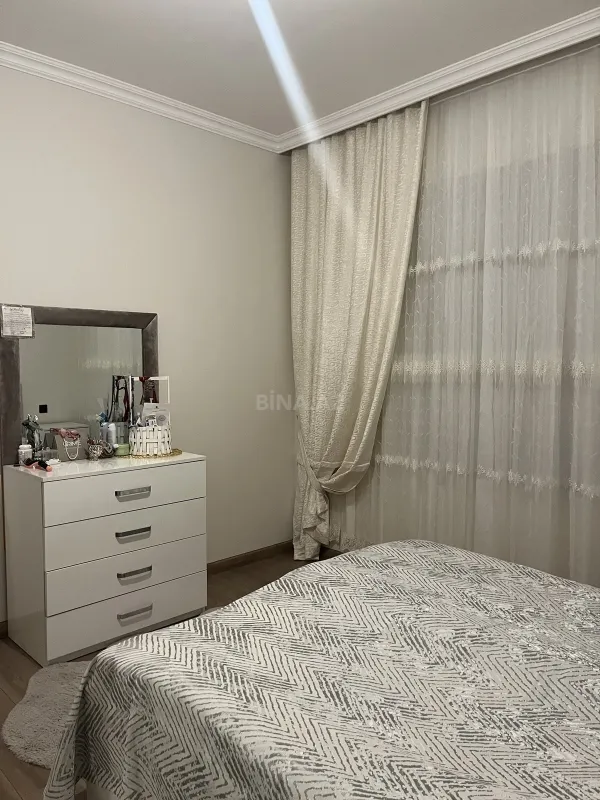 Satılır 4 otaqlı həyət evi 200 m²