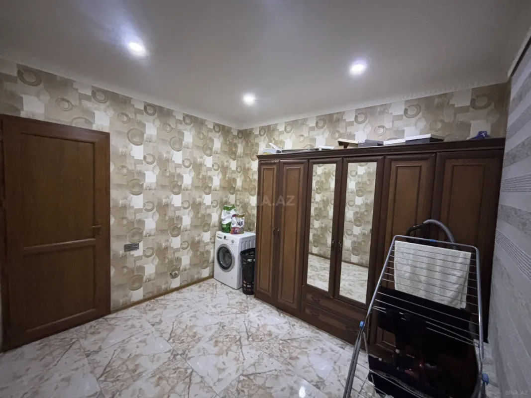 Satılır 7 otaqlı həyət evi 310 m²