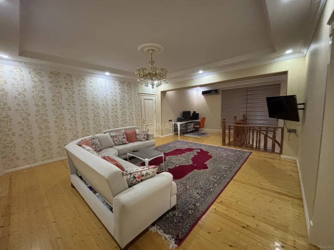 Satılır 7 otaqlı həyət evi 310 m²