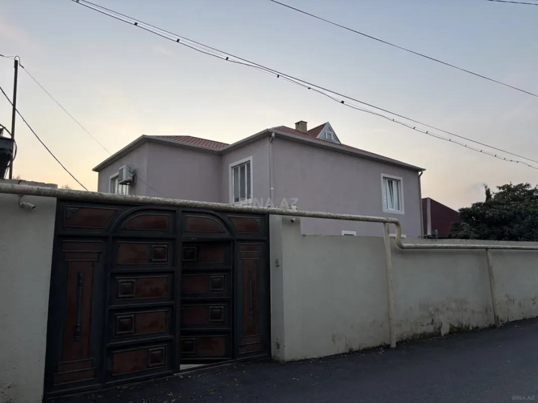 Satılır 7 otaqlı həyət evi 310 m²