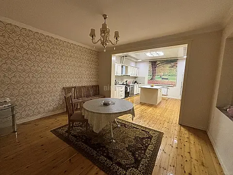 Satılır 7 otaqlı həyət evi 310 m²