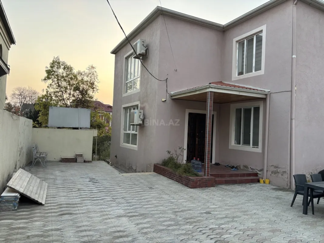 Satılır 7 otaqlı həyət evi 310 m²