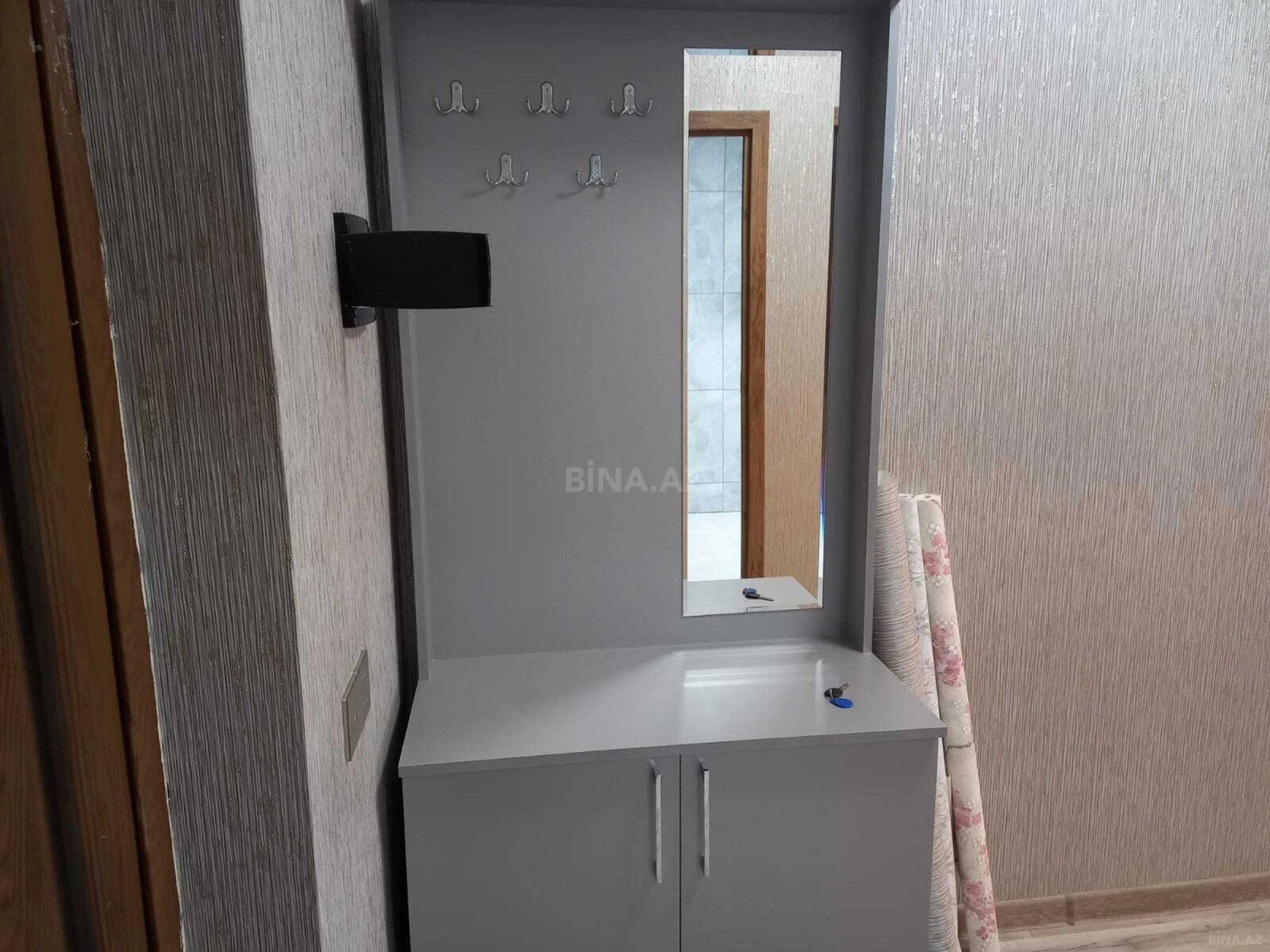 Kirayə verilir 2 otaqlı mənzil 99.9 m²