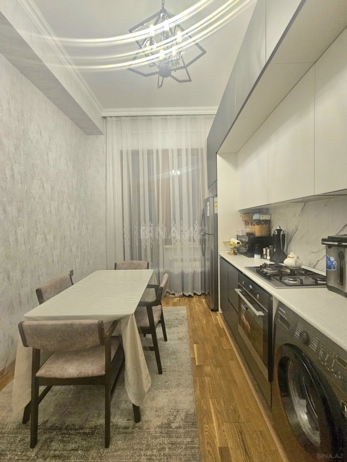 Satılır 2 otaqlı mənzil 74 m²