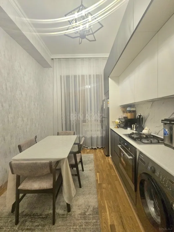 Satılır 2 otaqlı mənzil 74 m²