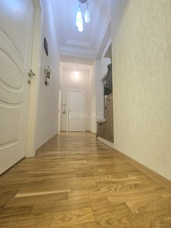 Satılır 2 otaqlı mənzil 74 m²