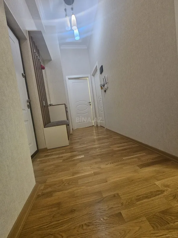 Satılır 2 otaqlı mənzil 74 m²