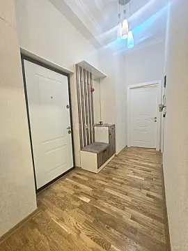 Satılır 2 otaqlı mənzil 74 m²