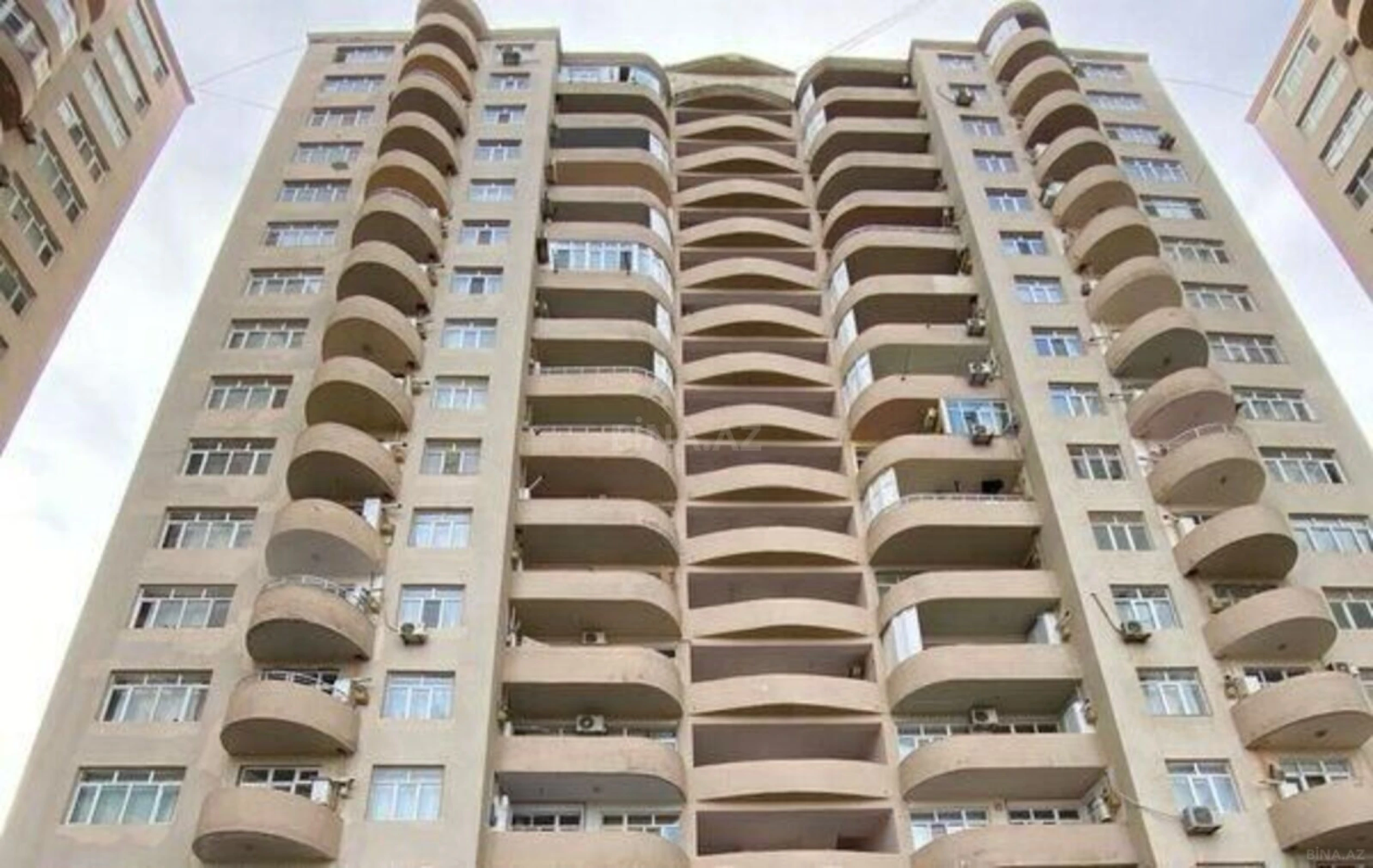Satılır 2 otaqlı mənzil 75 m²