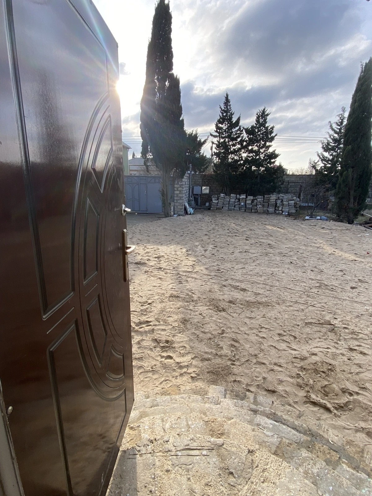 Satılır 4 otaqlı həyət evi 190 m²