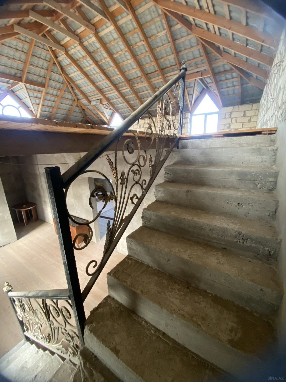 Satılır 4 otaqlı həyət evi 190 m²