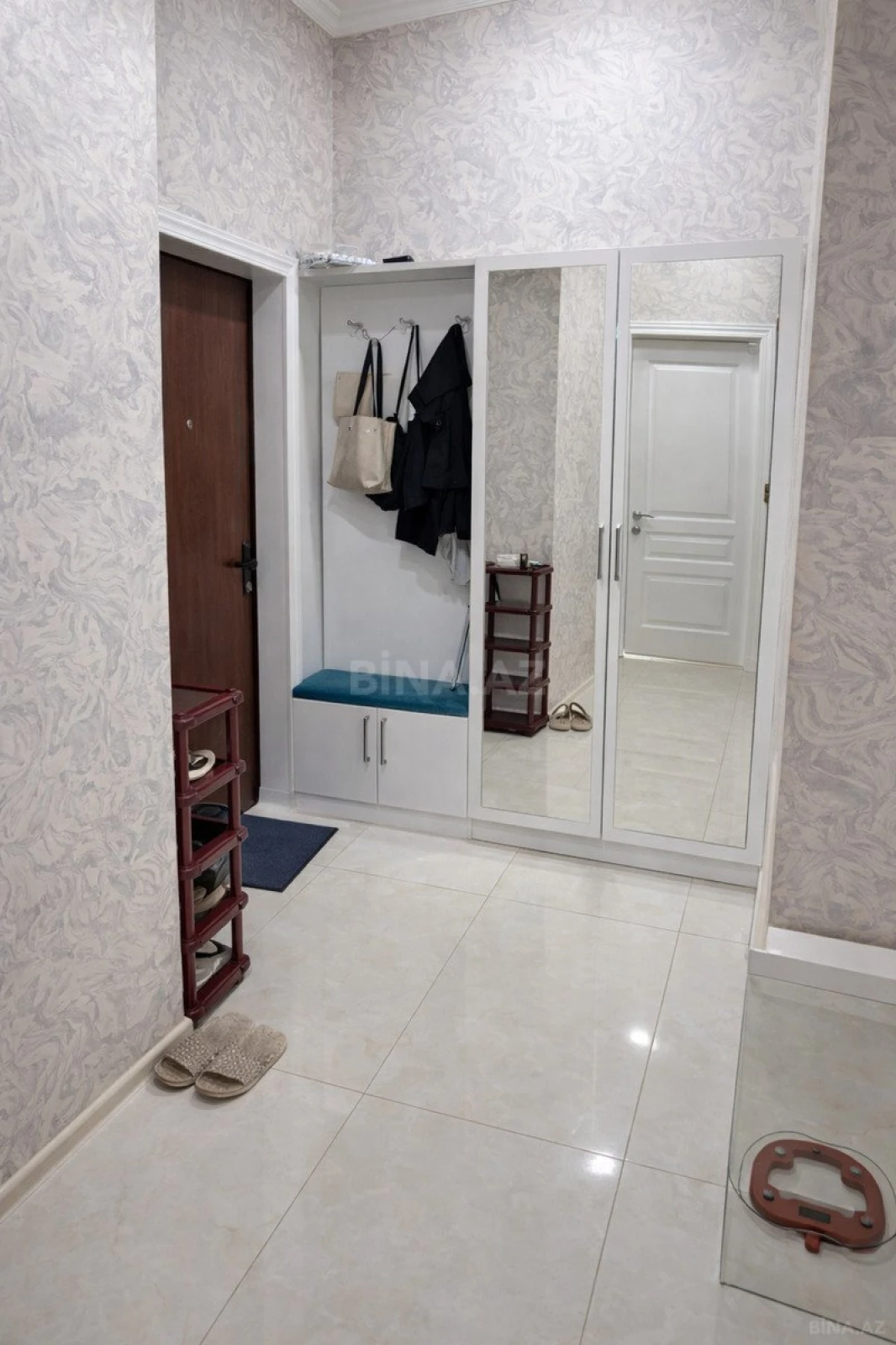 Satılır 2 otaqlı mənzil 65 m²