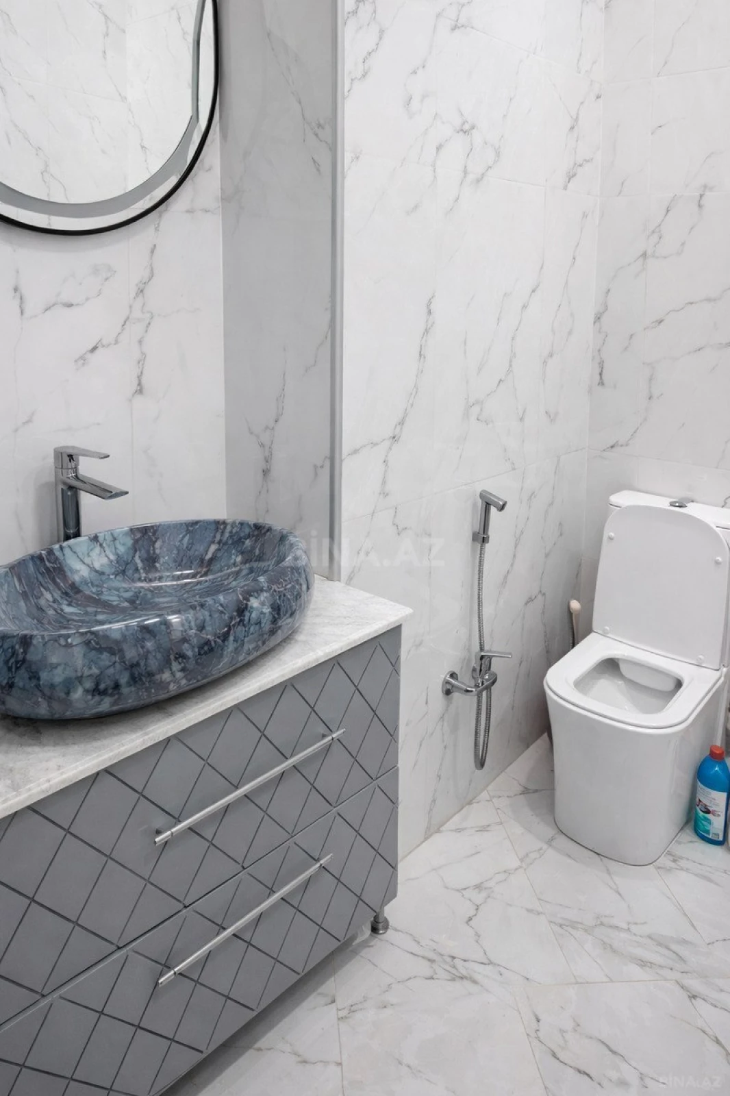 Satılır 2 otaqlı mənzil 65 m²