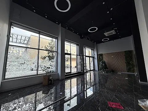 Kirayə verilir obyekt 240 m²