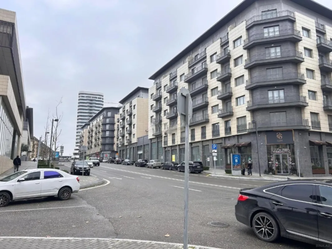 Kirayə verilir obyekt 240 m²