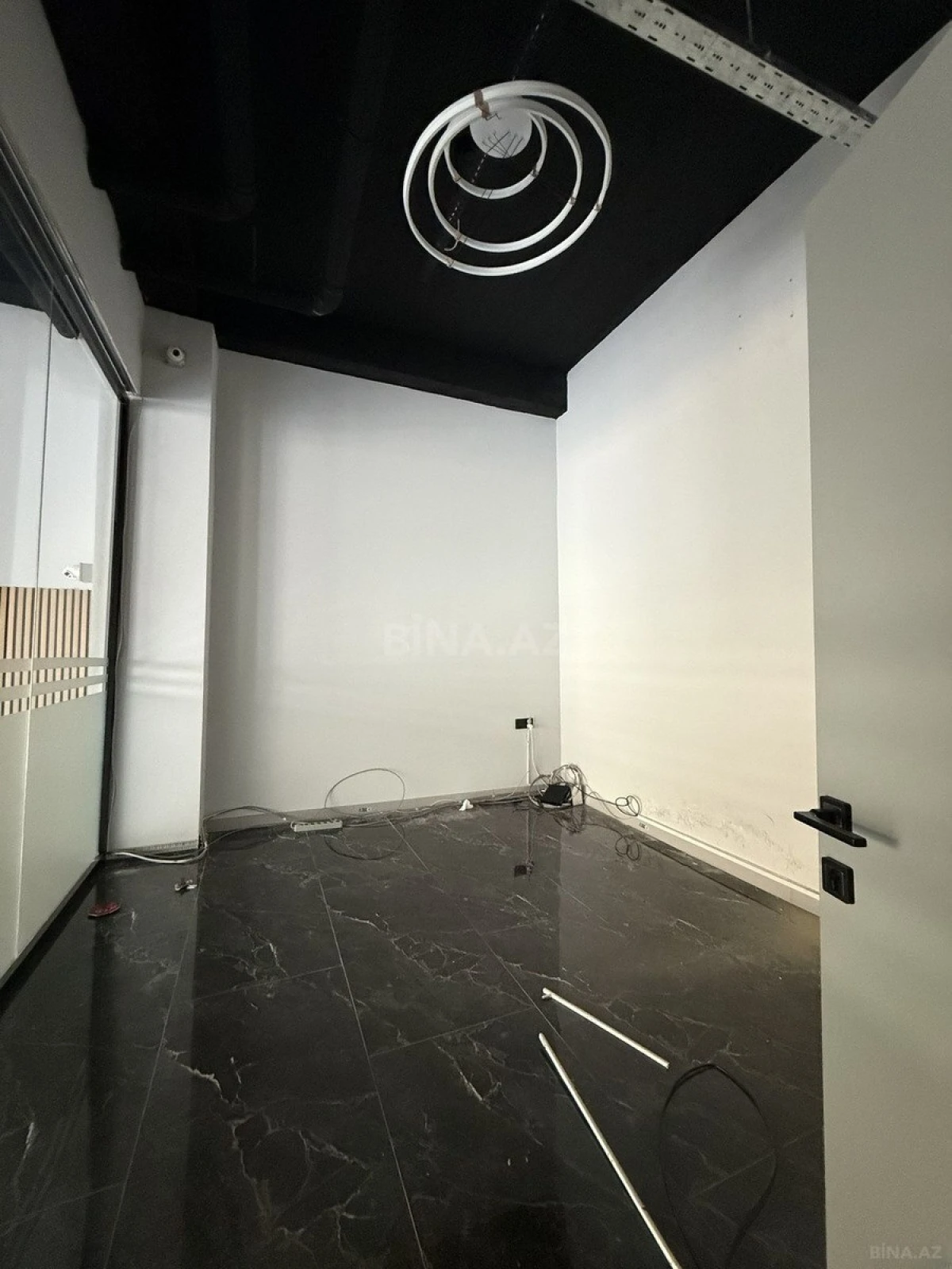 Kirayə verilir obyekt 240 m²