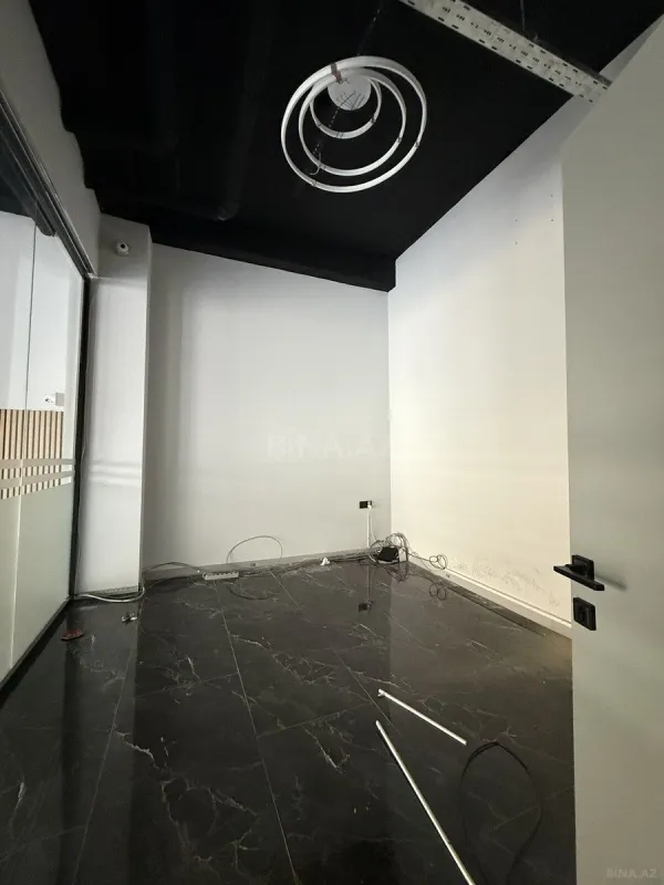 Kirayə verilir obyekt 240 m²