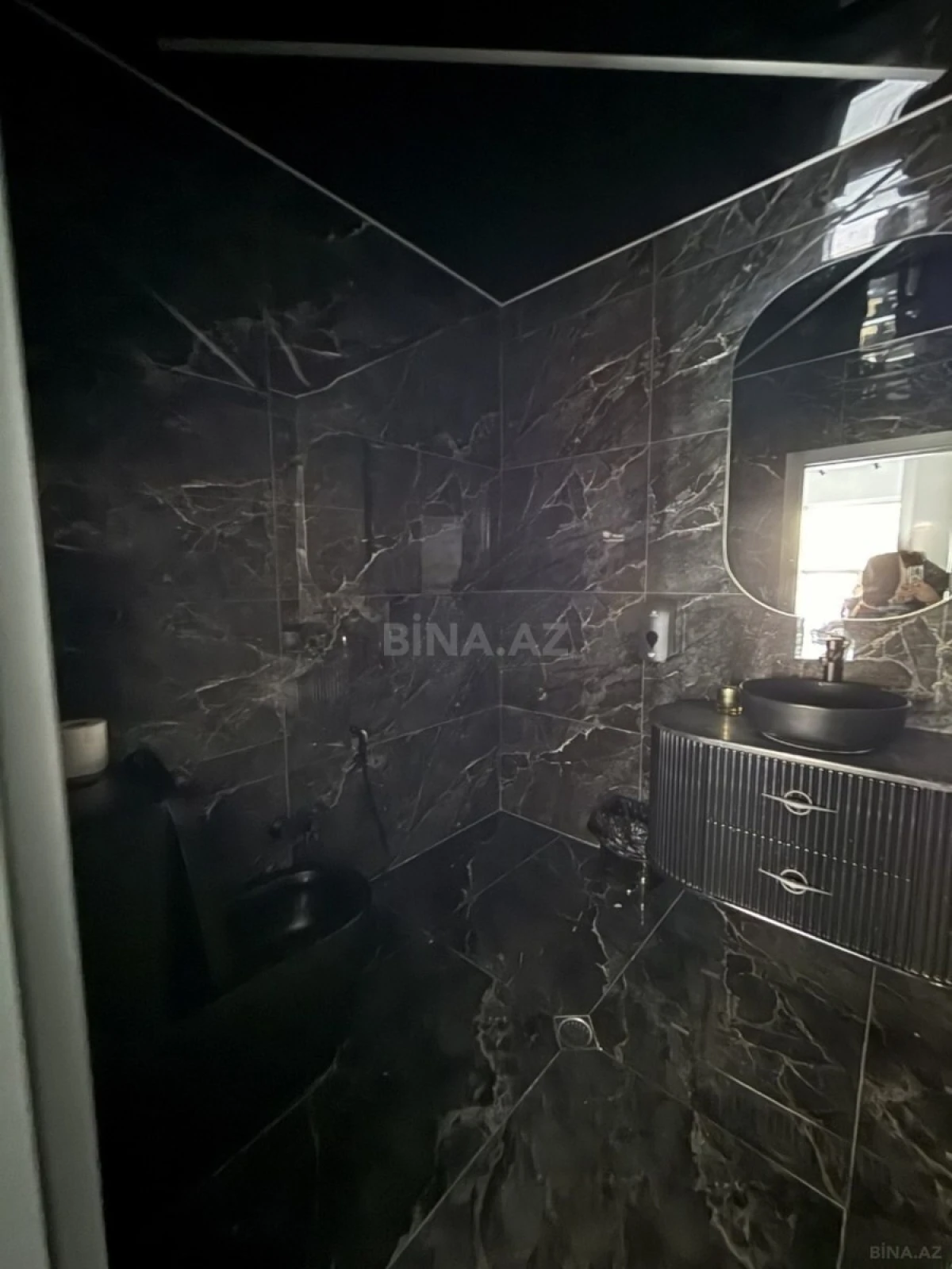 Kirayə verilir obyekt 240 m²