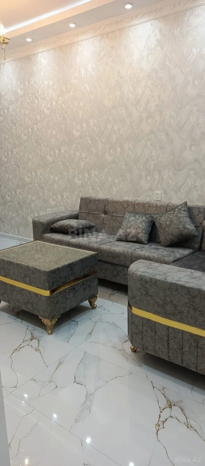 Kirayə verilir 2 otaqlı mənzil 45 m²