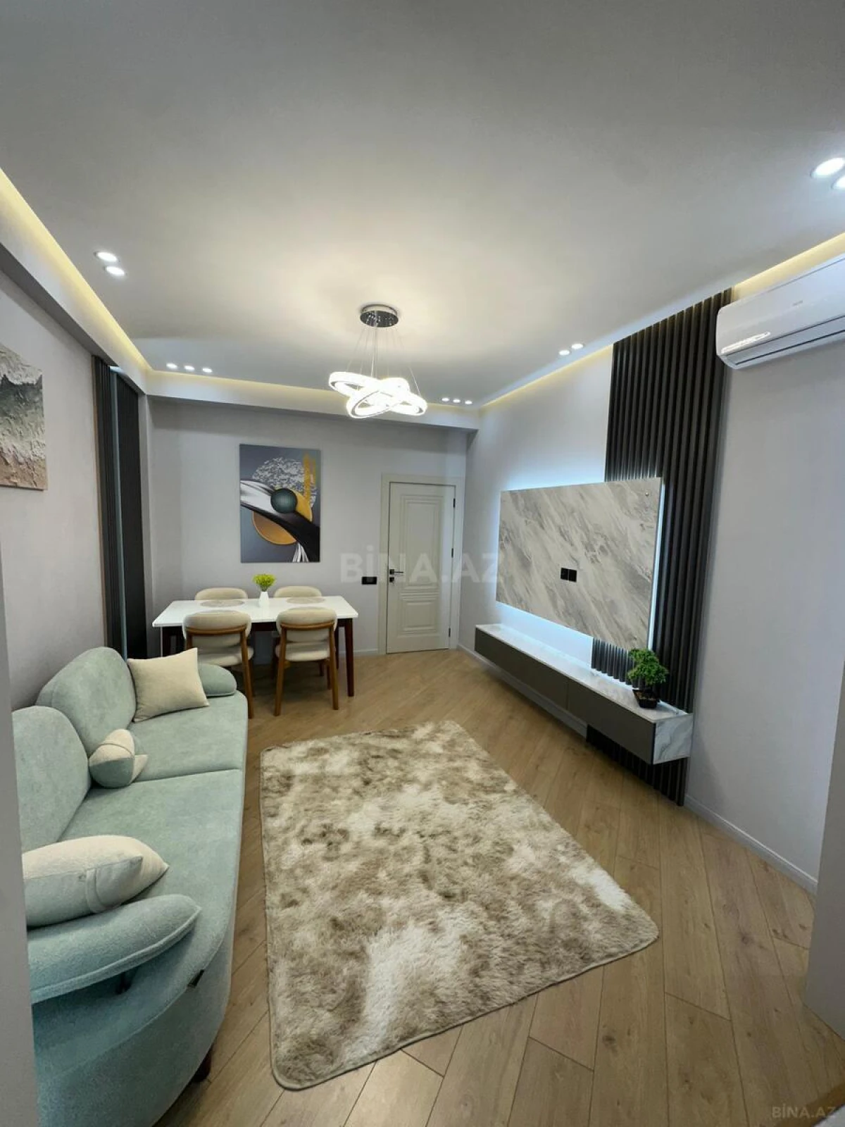 Satılır 2 otaqlı mənzil 55 m²