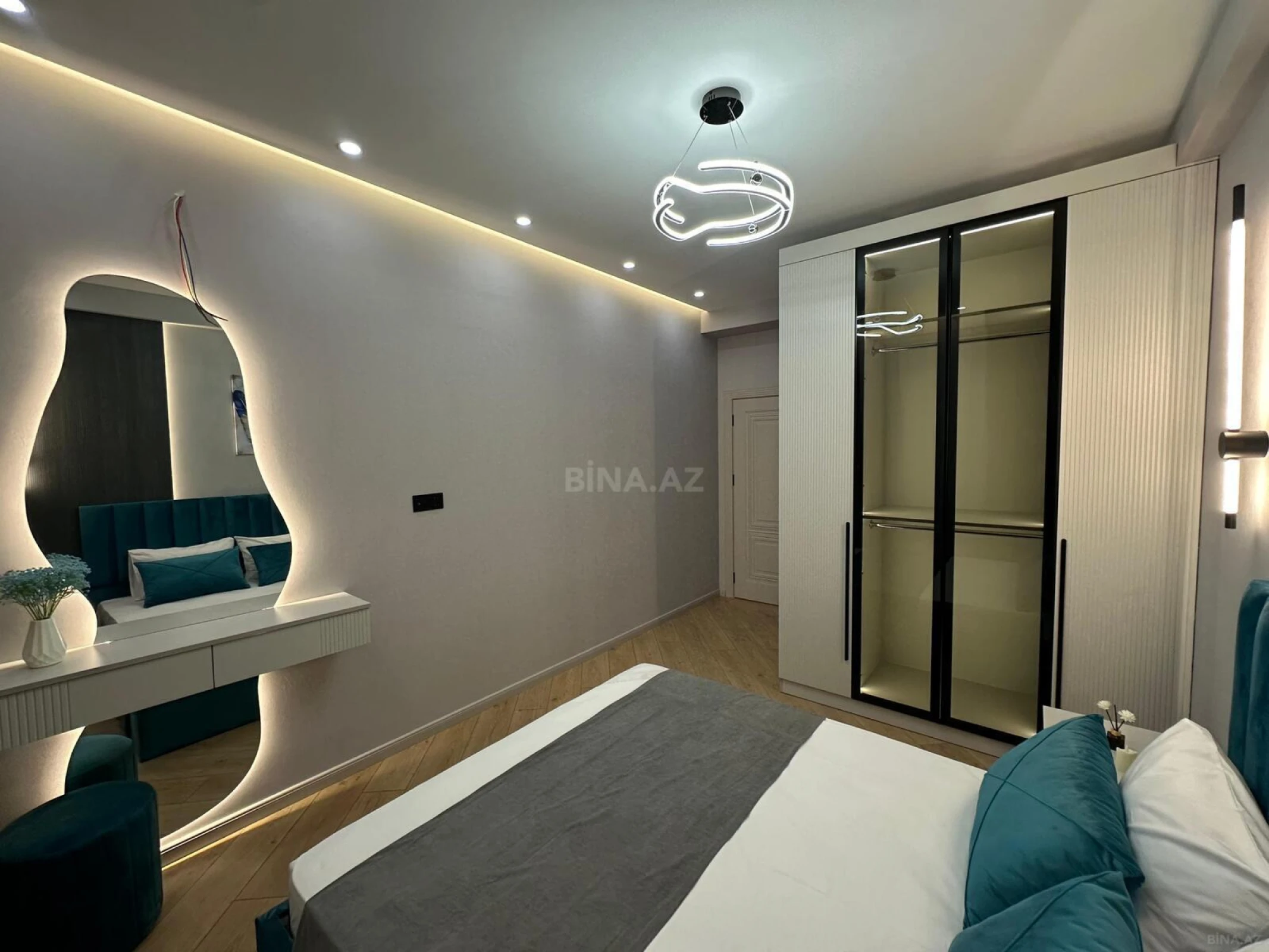 Satılır 2 otaqlı mənzil 55 m²