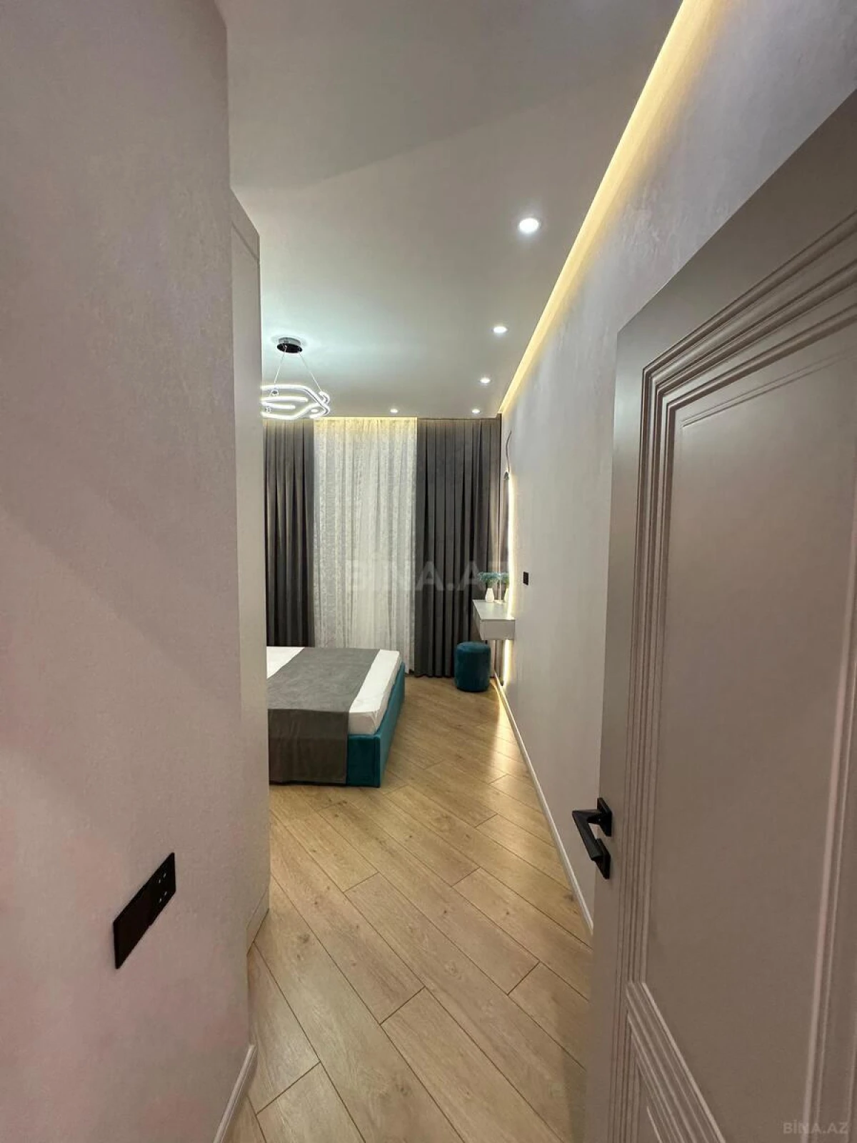 Satılır 2 otaqlı mənzil 55 m²
