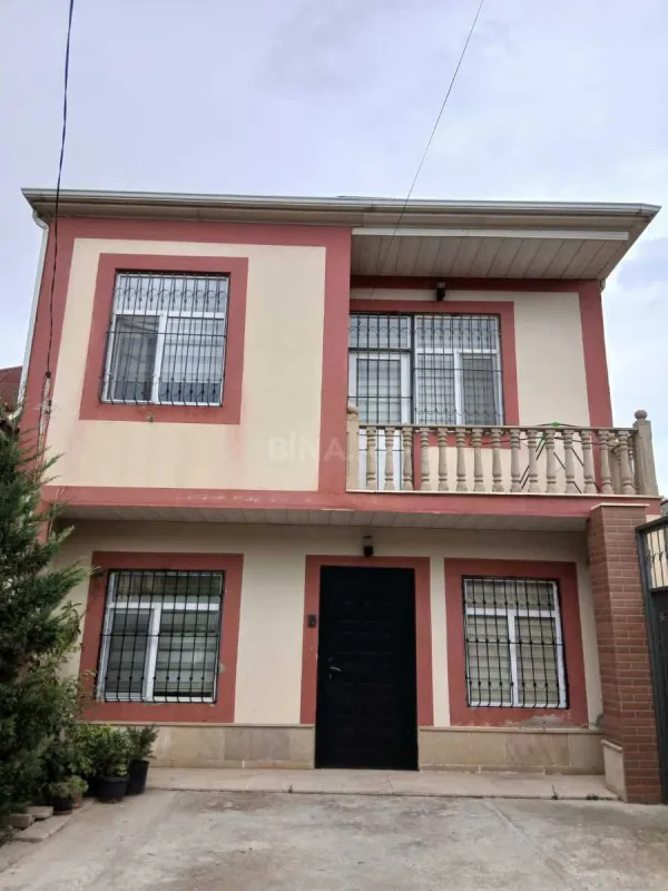 Satılır 4 otaqlı həyət evi 70 m²