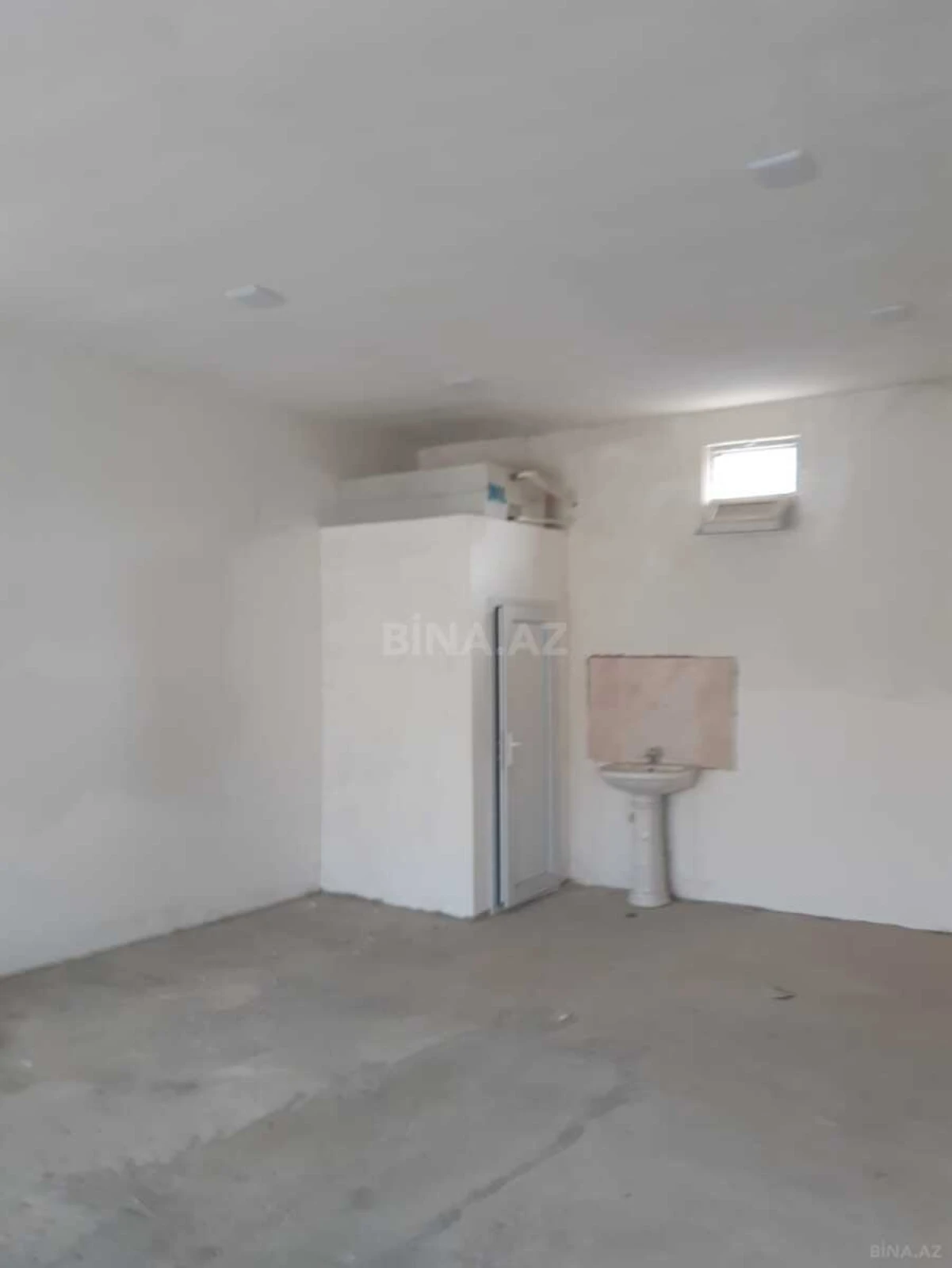 Satılır obyekt 50 m²