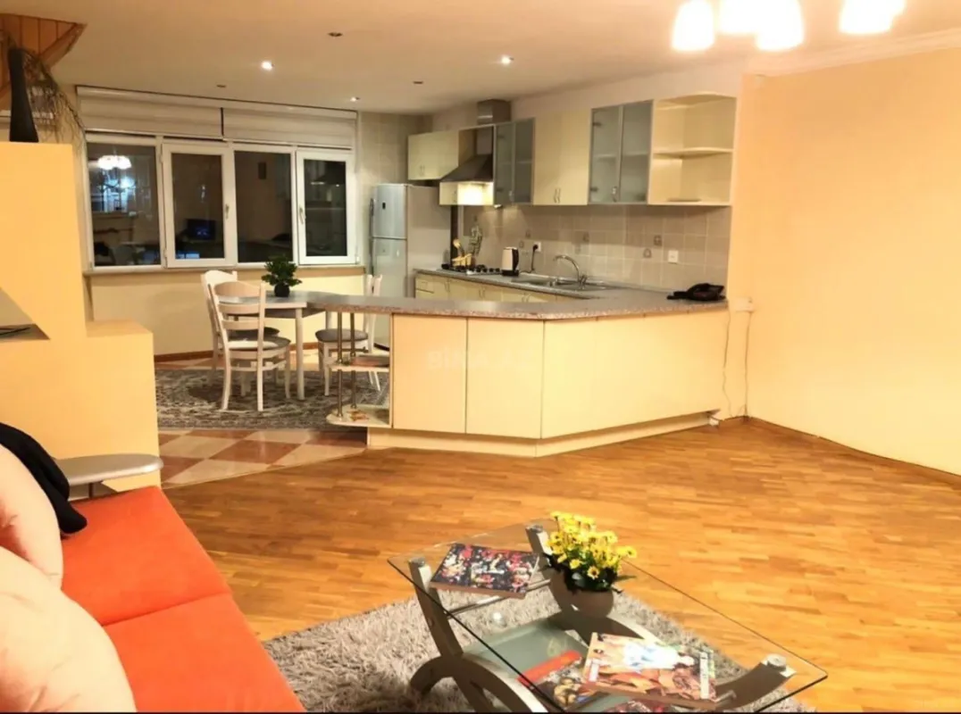 Satılır 2 otaqlı mənzil 92 m²